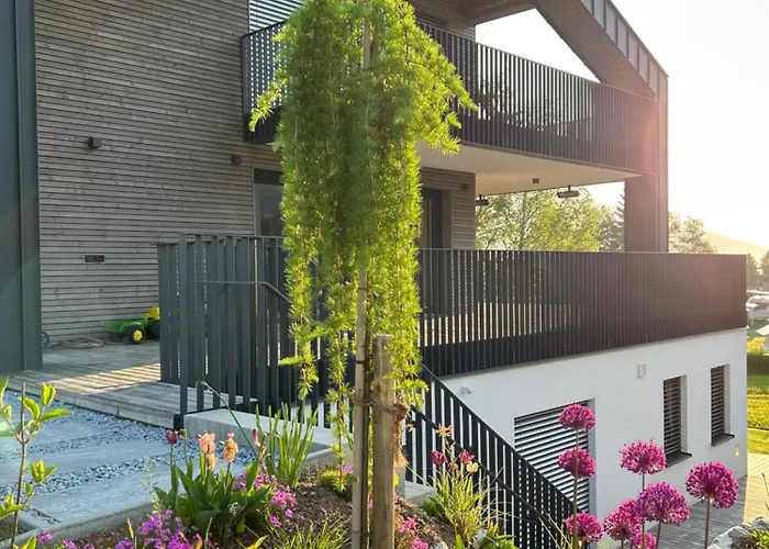 Tanners Chalet Apartments